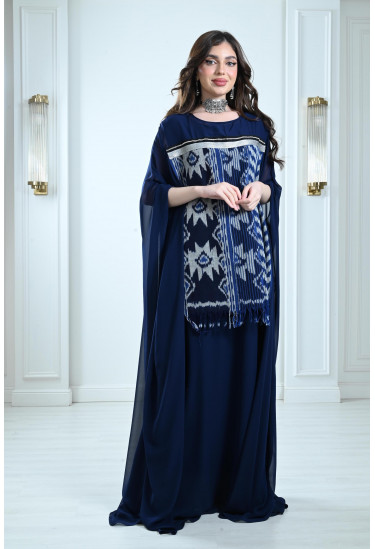 جلابية فضفاضة بتطريز صوف