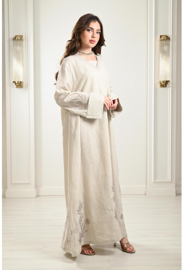 جلابيات مميزة بنقوشات رقيقة جلابيات مميزة بنقوشات رقيقة