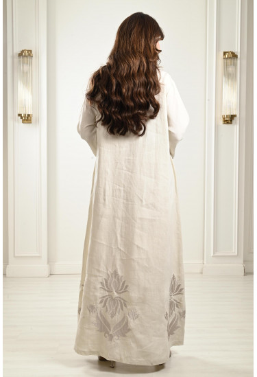 جلابيات مميزة بنقوشات رقيقة