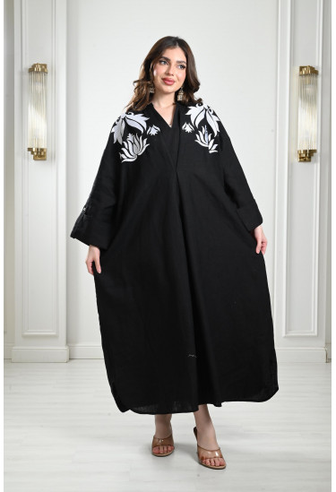 جلابية طويلة منقوشة علي الصدر