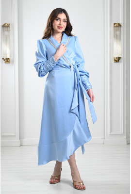 فستان ميدي بأكمام مختلفة