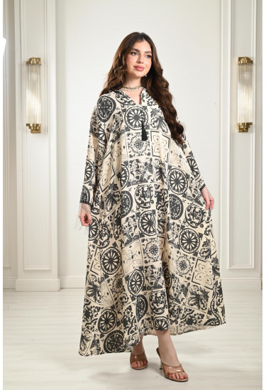 جلابية طويلة بياقة منسدلة جلابية طويلة بياقة منسدلة