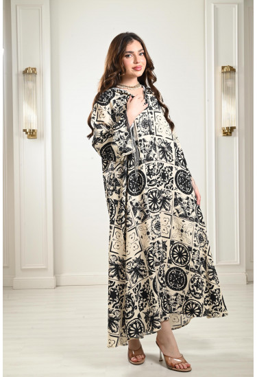 جلابية طويلة بياقة منسدلة جلابية طويلة بياقة منسدلة