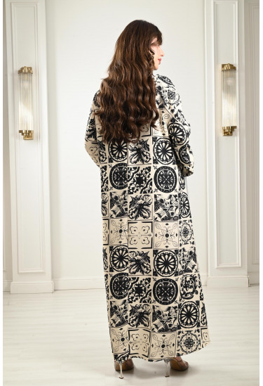 جلابية طويلة بياقة منسدلة جلابية طويلة بياقة منسدلة