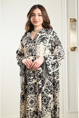 جلابية طويلة بياقة منسدلة