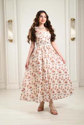 فستان مزين بالزهور