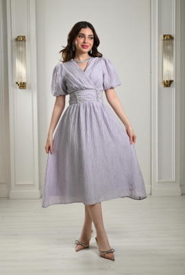 فستان ميدي بنسيج مجعد