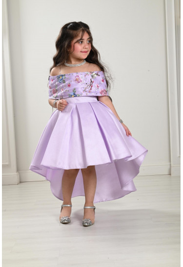 فستان بناتي بصدر مطرز 