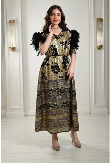 جلابية مزينة بالريش جلابية مزينة بالريش