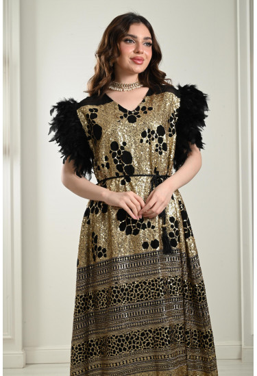 جلابية مزينة بالريش جلابية مزينة بالريش