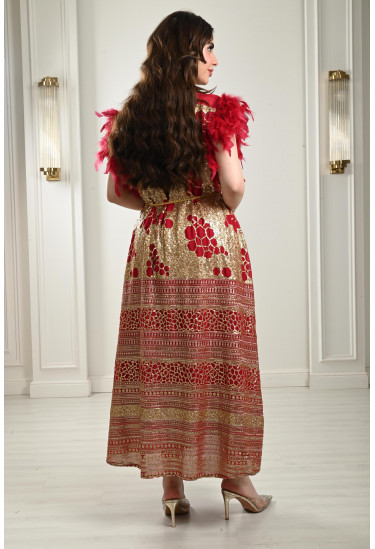 جلابية مزينة بالريش جلابية مزينة بالريش