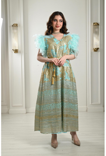 جلابية مزينة بالريش جلابية مزينة بالريش