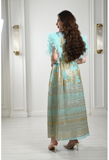 جلابية مزينة بالريش جلابية مزينة بالريش