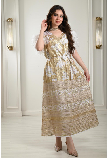 جلابية مزينة بالريش جلابية مزينة بالريش