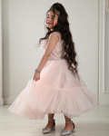 فستان بناتي تل طبقات مكشكشة