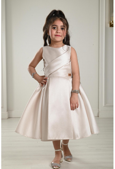 فستان للفتيات بفيونكة مقاس صغير