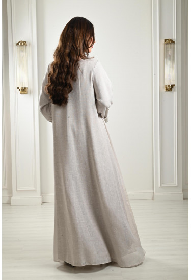 جلابية مُزينة بتطريزات راقية جلابية مُزينة بتطريزات راقية