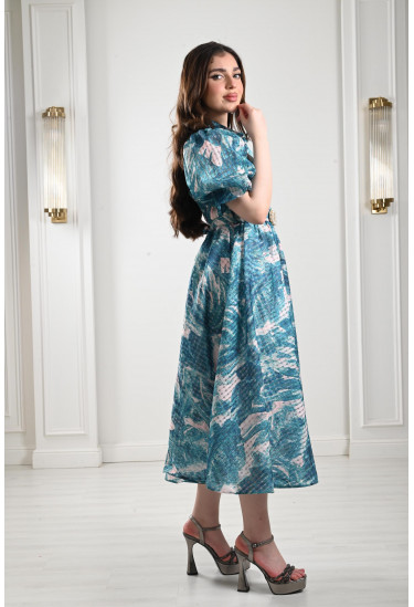 فستان ميدي بياقة كلاسيكية فستان ميدي بياقة كلاسيكية