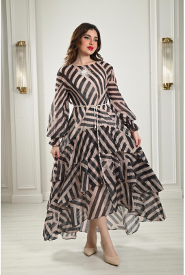 فستان طبقات بأكمام منفوخة