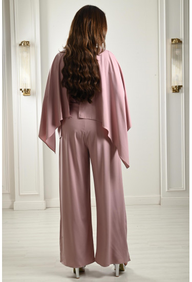 طقم نسائي رقيق