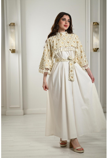 جلابية طويلة مزينة بالترتر