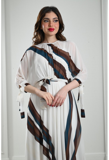 فستان كيمونو بنمط كتل الألوان