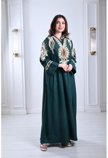 جلابية طويلة بتطريز أنيق