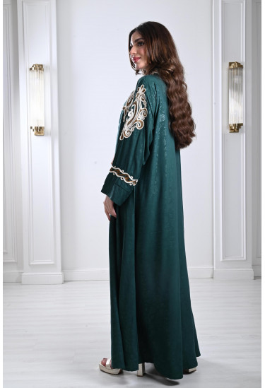 جلابية طويلة بتطريز أنيق