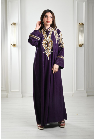 جلابية طويلة بتطريز أنيق