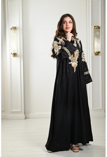 جلابية طويلة بتطريز أنيق