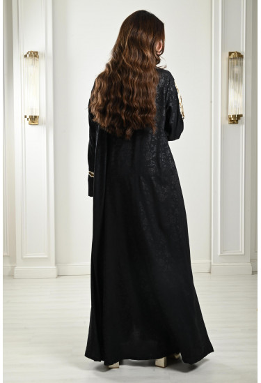 جلابية طويلة بتطريز أنيق