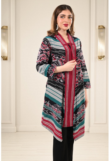 بلوزة باكمام 3/4 بلوزة باكمام 3/4