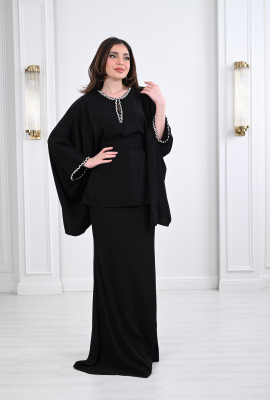 فستان بتصميم عصري أنيق