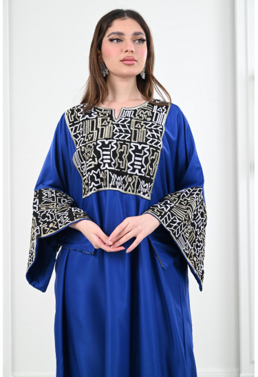 جلابية طويلة بـأكمام منقوشة