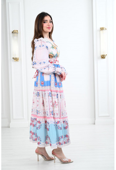 فستان طويل بتصميم كلاسيكي فستان طويل بتصميم كلاسيكي