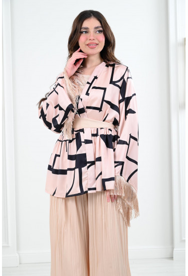 طقم نسائي مميز