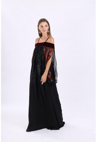 أناقة مميزة بلمسة زهور مطرّزة