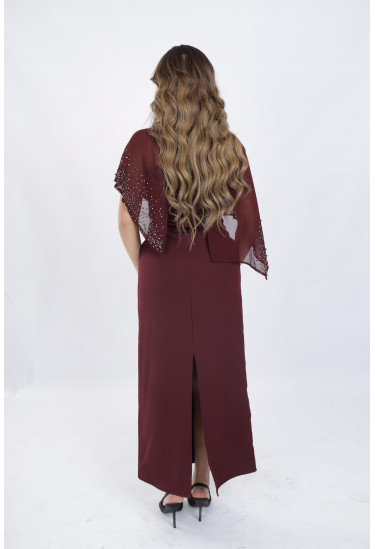 فستان سهرة أنيق مزين بحبات لؤلؤ