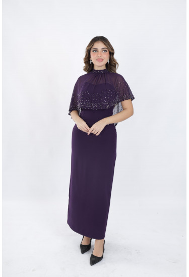 فستان سهرة أنيق مزين بحبات لؤلؤ