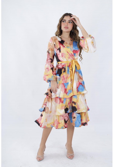 فستان حريري مزهر متعدد الألوان بتصميم كسرات وحزام خصر