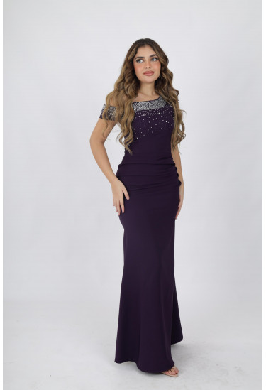 فستان سهرة أنيق بكتف واحد وتطريز لامع  