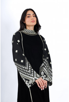  جلابية فاخرة بتطريز فضي جذّاب