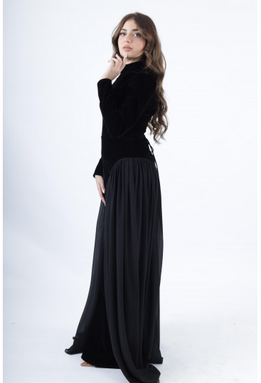 فستان سهرة مخملي كلاسيكي