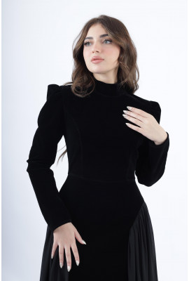 فستان سهرة مخملي كلاسيكي