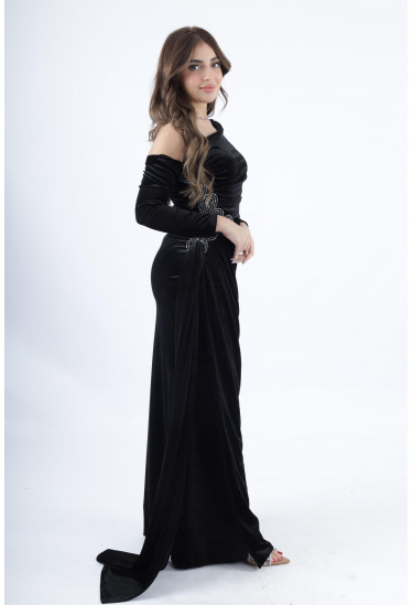 فستان سهرة كتف واحد مع تطريز