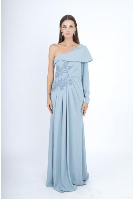 فستان طويل بتصميم كتف واحد وتطريز فاخر