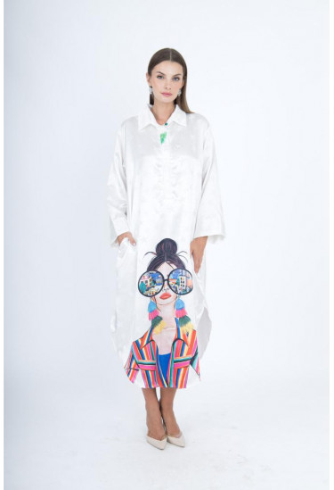 جلابيه ساتان بتصميم عصري مطبوع برسمة فنية ملونة