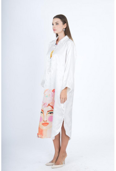 جلابية حرير بتصميم فني عصري مطبوع 
