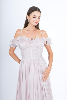 فستان سهرة أنيق بتصميم كورسيه وزهور بارزة