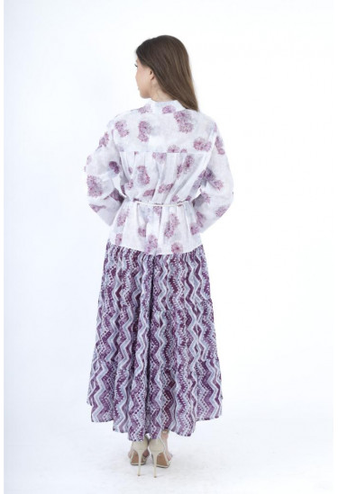 فستان طويل بنقوش زهرية و هندسية متداخلة